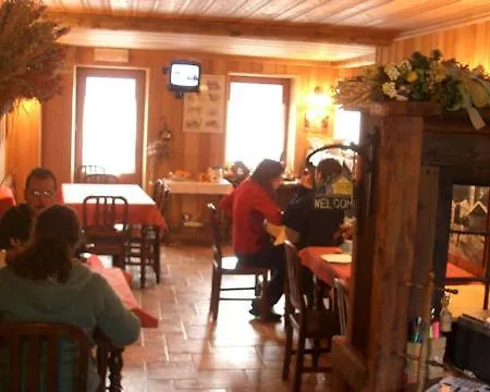 Le Vieux Rascard D'hotes Champoluc