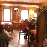 Le Vieux Rascard D'hotes Champoluc