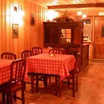 Le Vieux Rascard D'hotes Guest house
