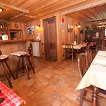Le Vieux Rascard D'hotes Champoluc