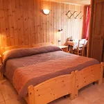 Casa de hóspedes Le Vieux Rascard D'hotes Champoluc
