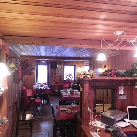 Le Vieux Rascard D'hotes Guest house