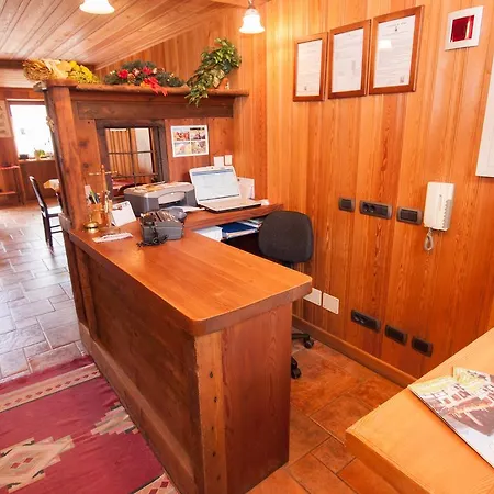 Le Vieux Rascard D'hotes Guest house