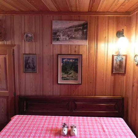 Le Vieux Rascard D'hotes Guest house Champoluc
