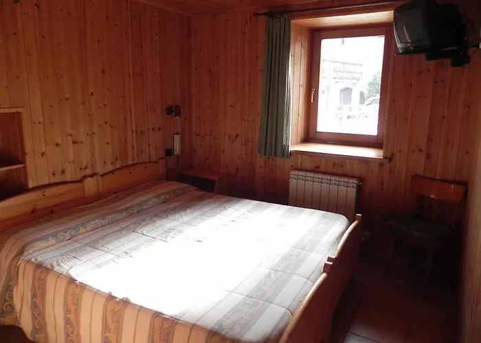 Le Vieux Rascard D'hotes 3* Champoluc